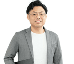 小久保友寛 - エグゼクティブトレーナー・研修講師